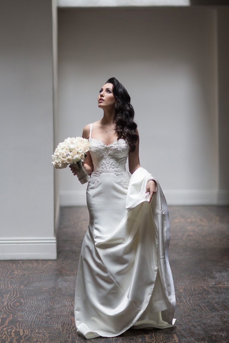 Stunning bridal portrait | Alexandria Ballrooms